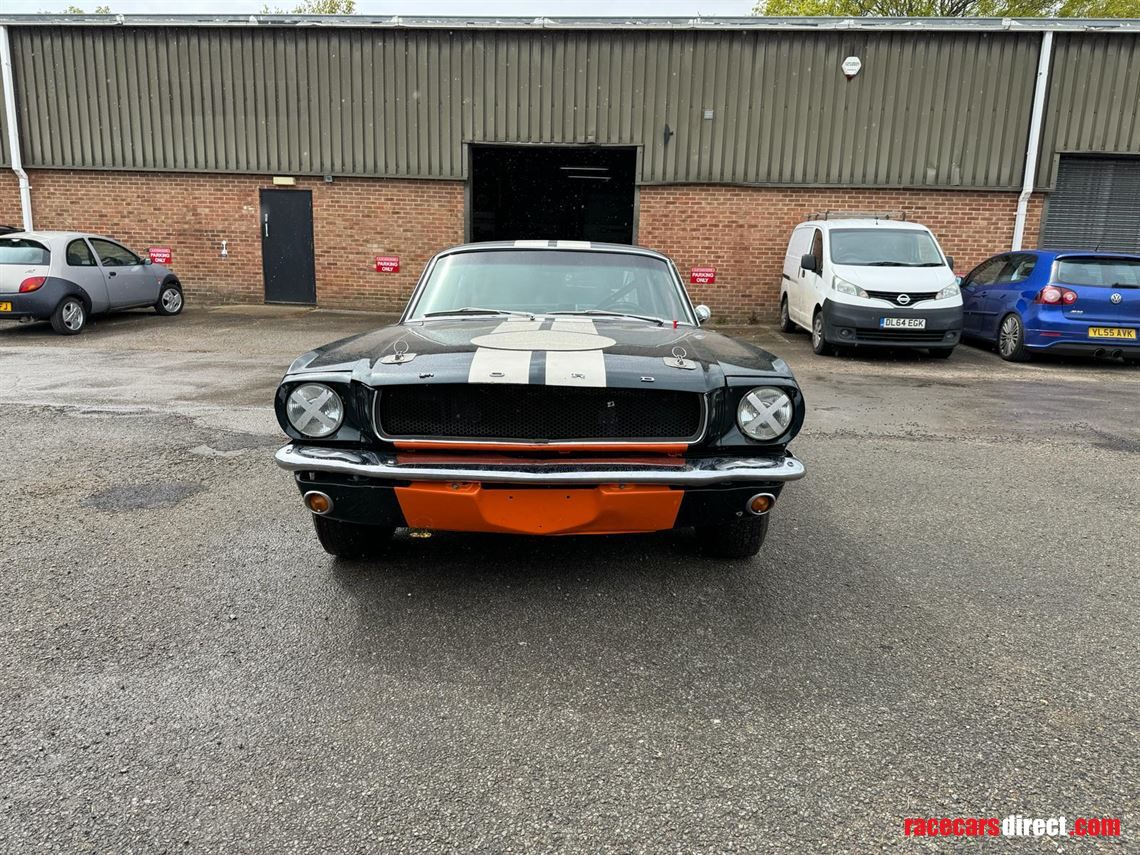 1965-ford-mustang-racecar