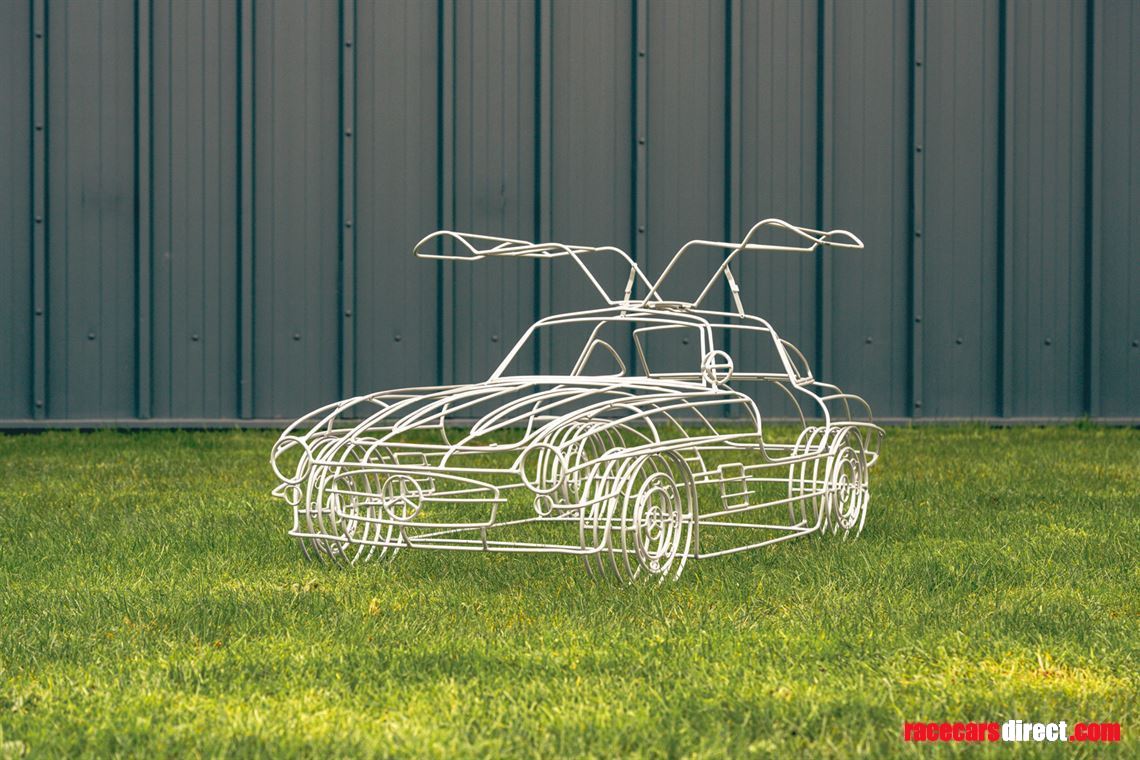 mercedes-benz-300sl-gullwing-wire-sculpture