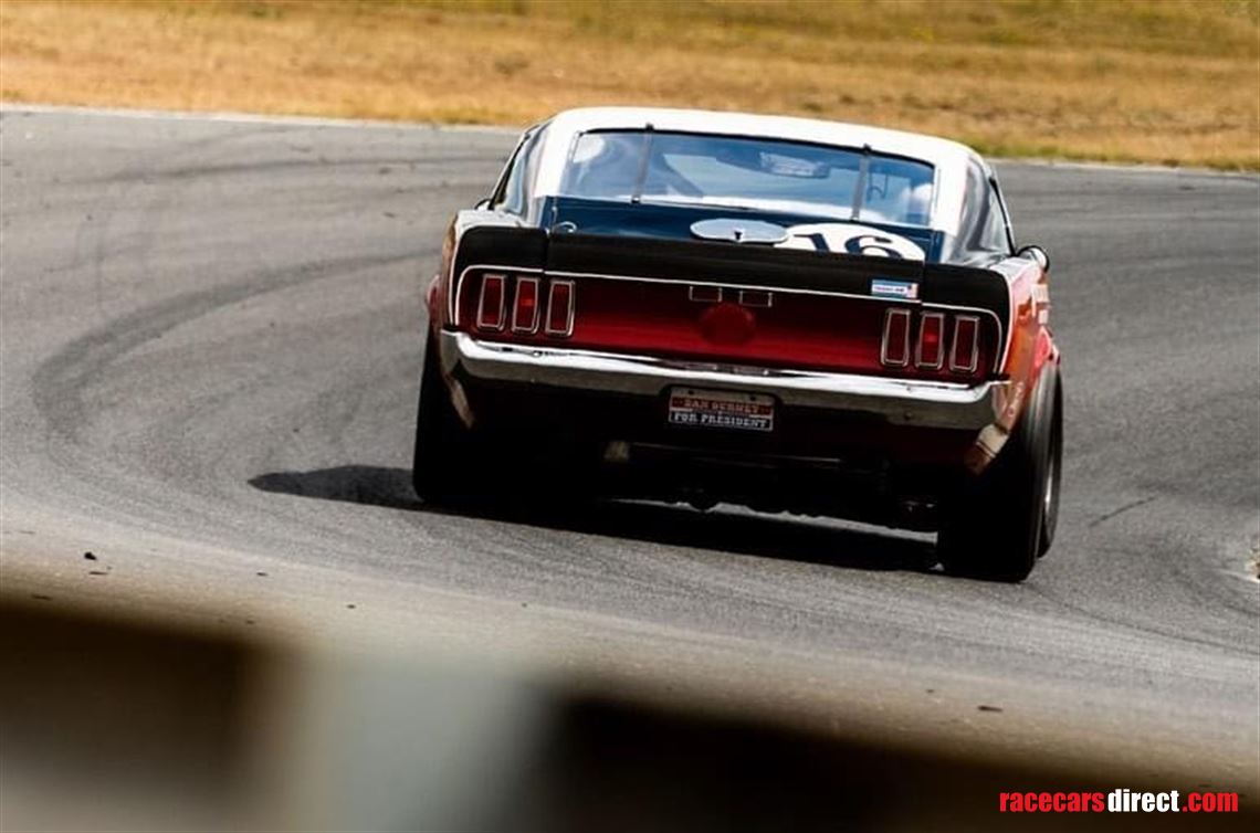 ford-mustang-boss-302-fia-specification