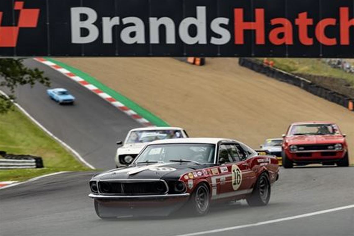 ford-mustang-boss-302-fia-specification