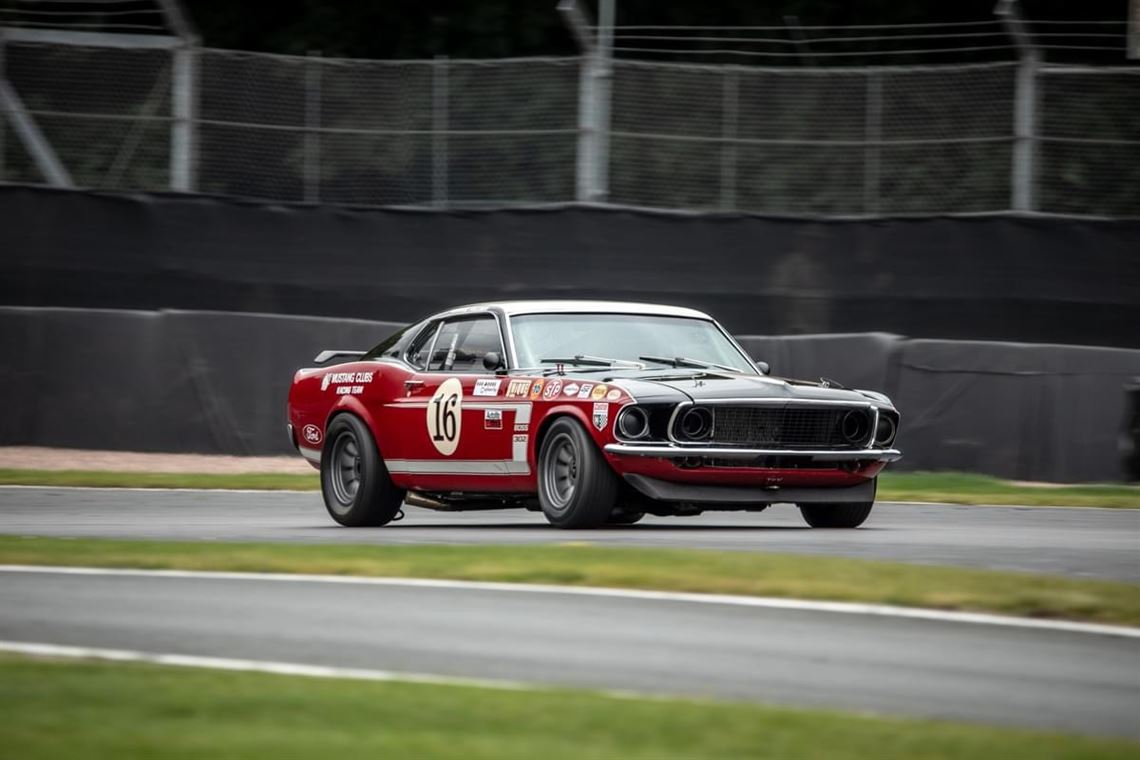 ford-mustang-boss-302-fia-specification