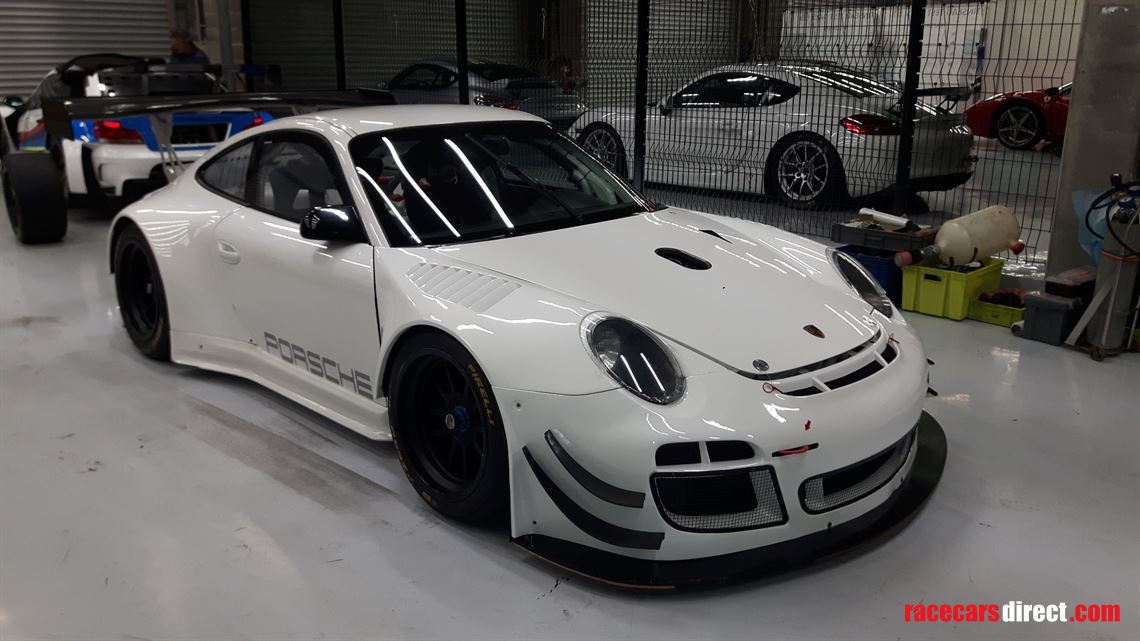 sold-sold-sold-porsche-997-gt3-r-evo-2015