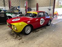 alfa-romeo-2000-gtv-1974