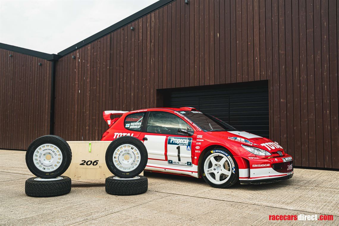 2001-peugeot-206-wrc-evo-2