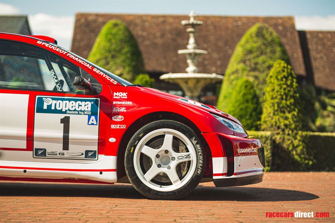 2001-peugeot-206-wrc-evo-2