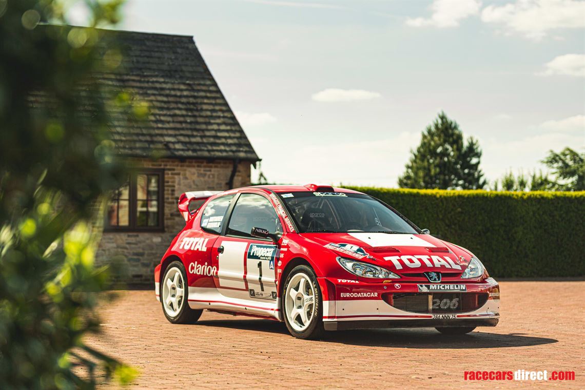 2001-peugeot-206-wrc-evo-2