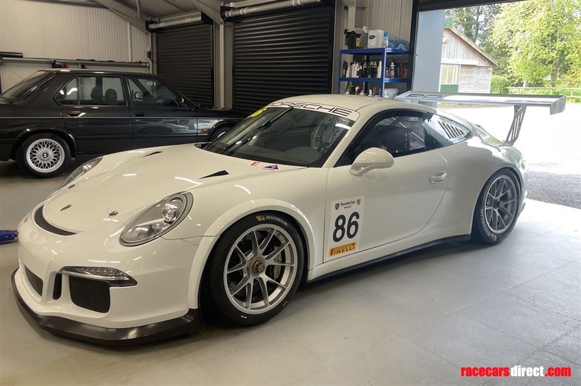 porsche-9911-gt3-cup-car