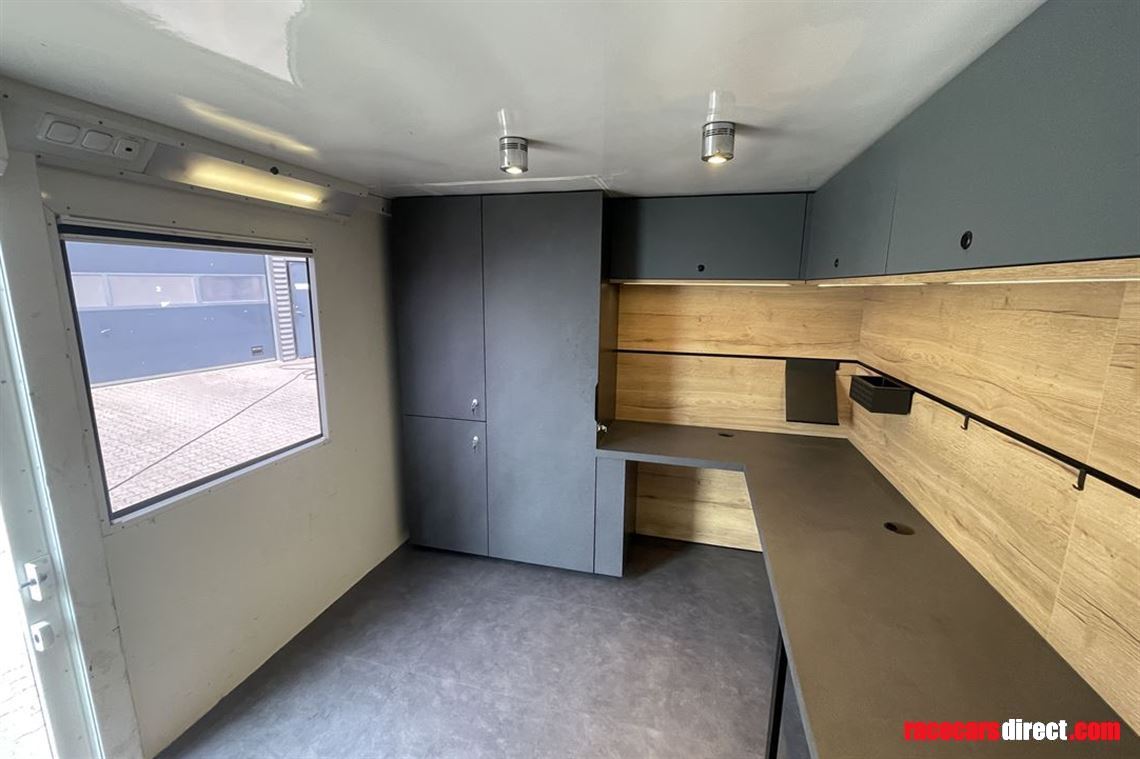 krukenmeier-racetrailer-with-tent