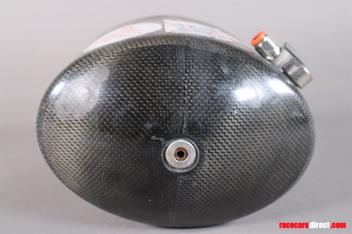 carbon-fiber-fire-extinguisher-for-dtm-lmp-gt