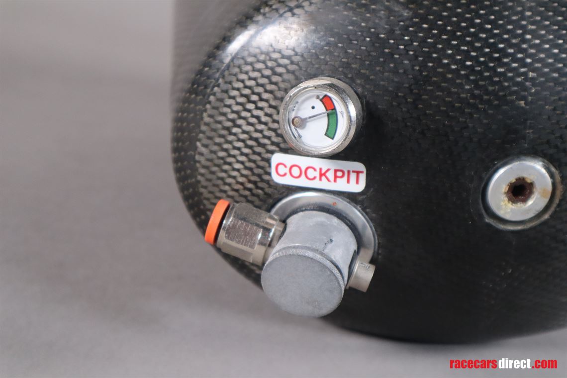 carbon-fiber-fire-extinguisher-for-dtm-lmp-gt