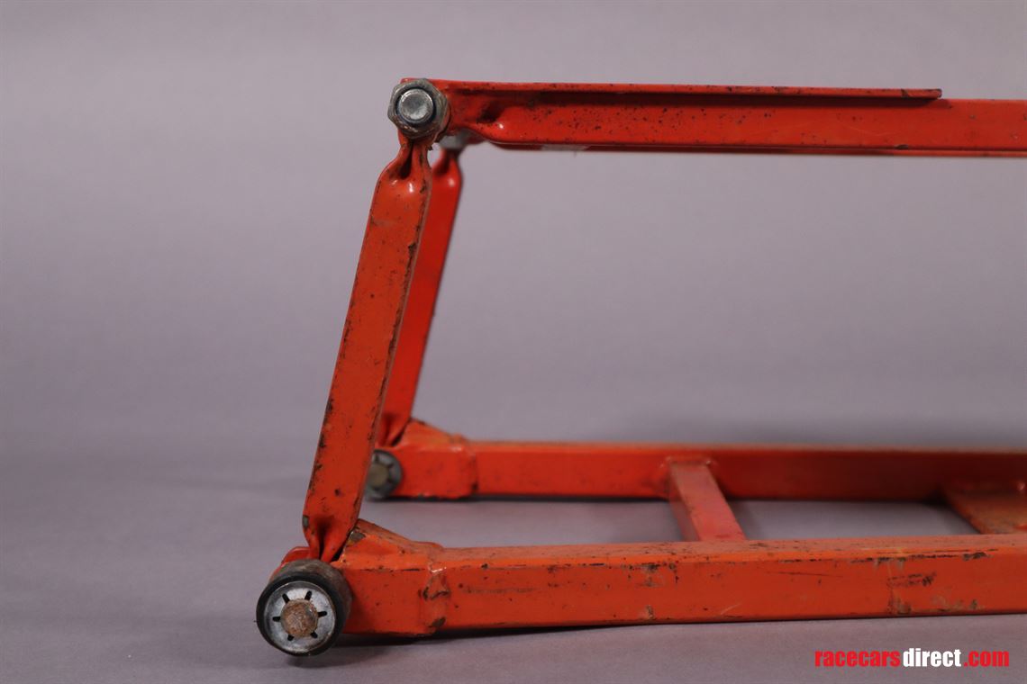 long-quick-lift-jack-for-race-cars