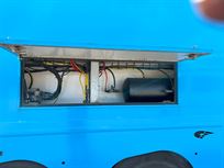 racetrailer-3-carsliving-incl-mb-actros-1842