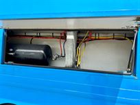 racetrailer-3-carsliving-incl-mb-actros-1842