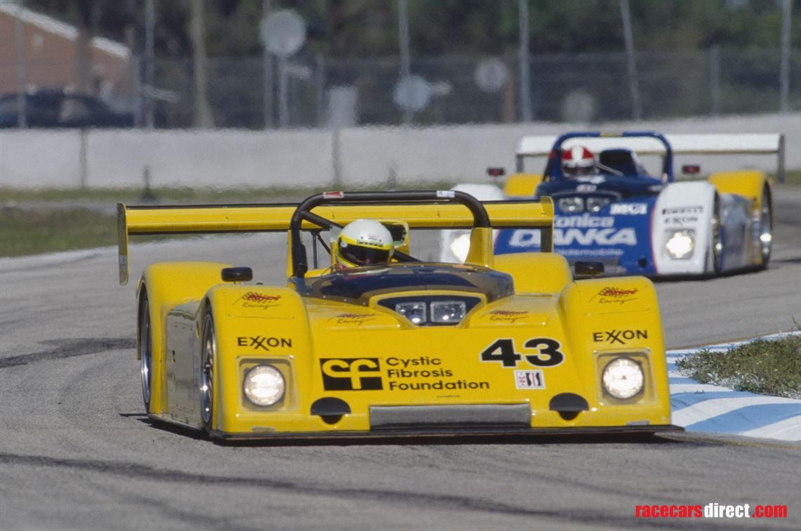 1995-riley-scott-mkiii-95-003