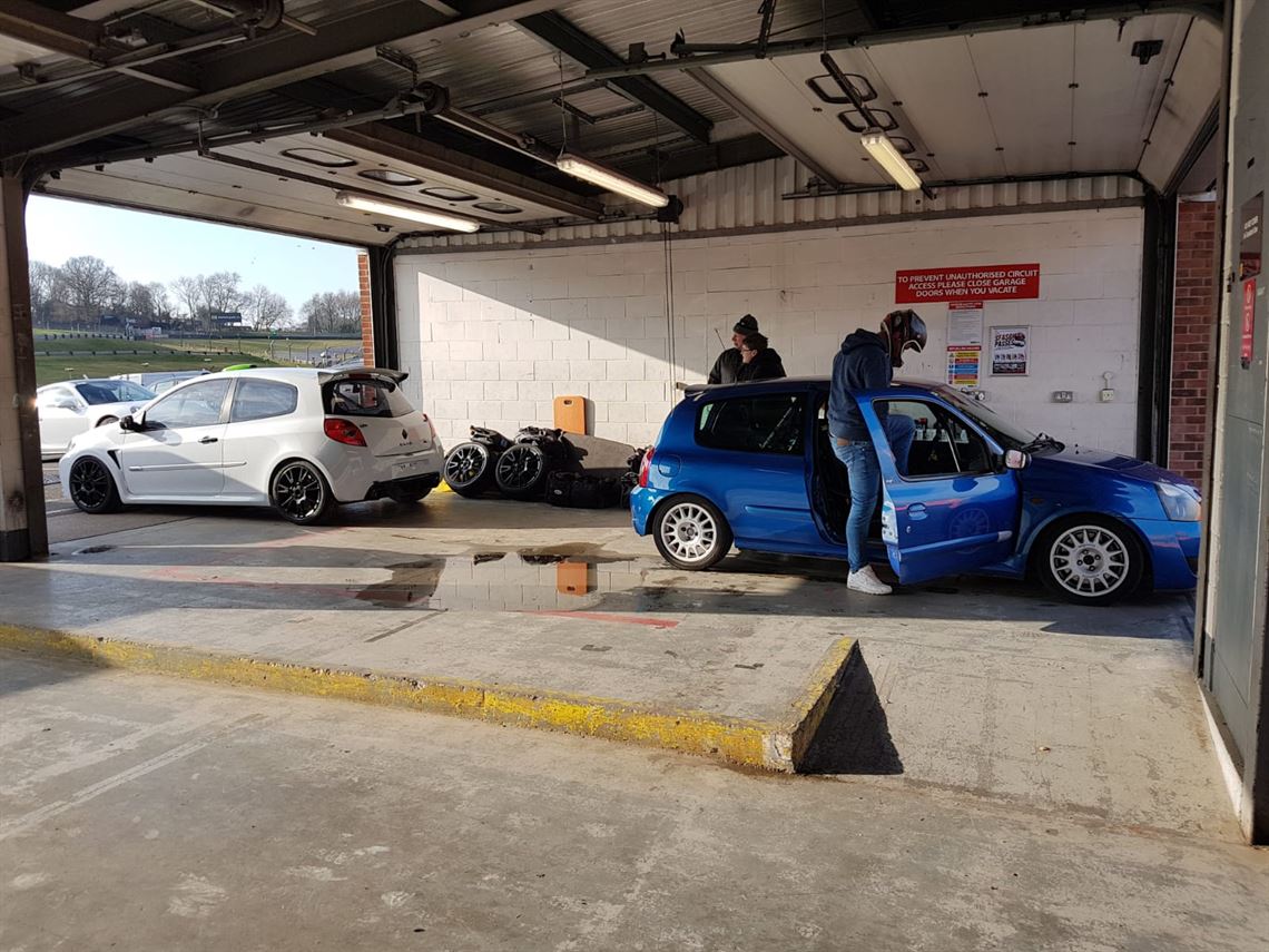 renault-clio-cup-racer-x85