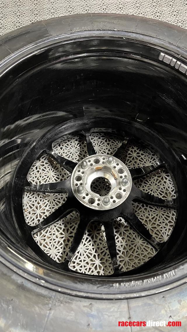 lamborghini-huracan-gt3-centerlock-wheels