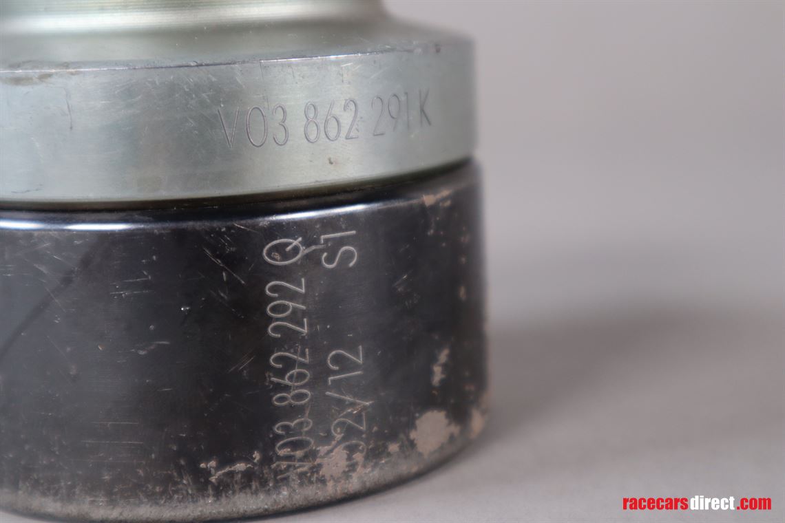 audi-r8-lms-gt3-wheel-nut-socket-year-2012