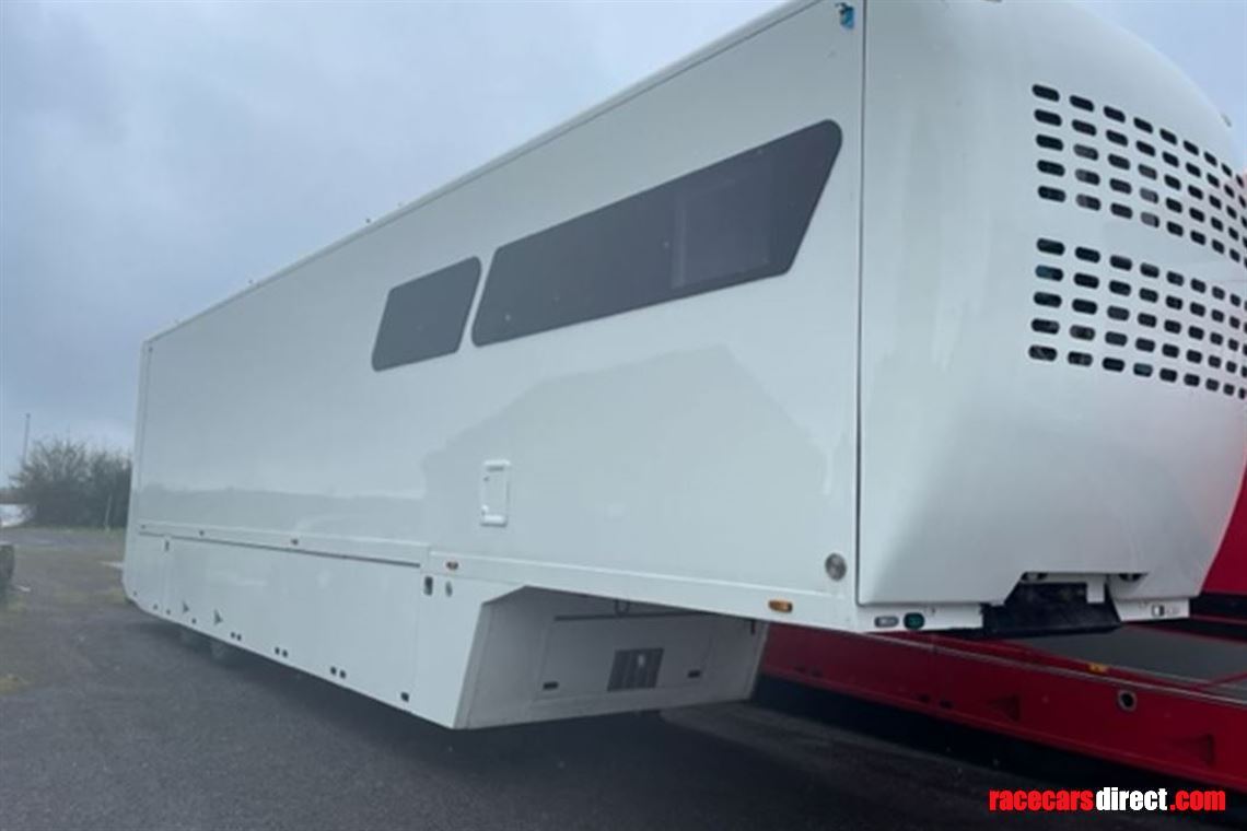 race-trailer-hire