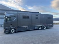 stx-racing-transporter-wlarge-living---new-pr