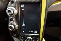 mclaren-720s-and-ducati-1199-panigale-pit-bik