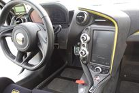 mclaren-720s-and-ducati-1199-panigale-pit-bik