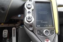 mclaren-720s-and-ducati-1199-panigale-pit-bik