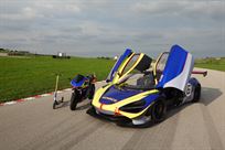 mclaren-720s-and-ducati-1199-panigale-pit-bik