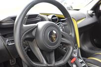 mclaren-720s-and-ducati-1199-panigale-pit-bik