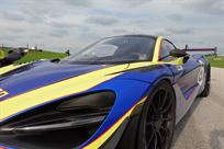 mclaren-720s-and-ducati-1199-panigale-pit-bik