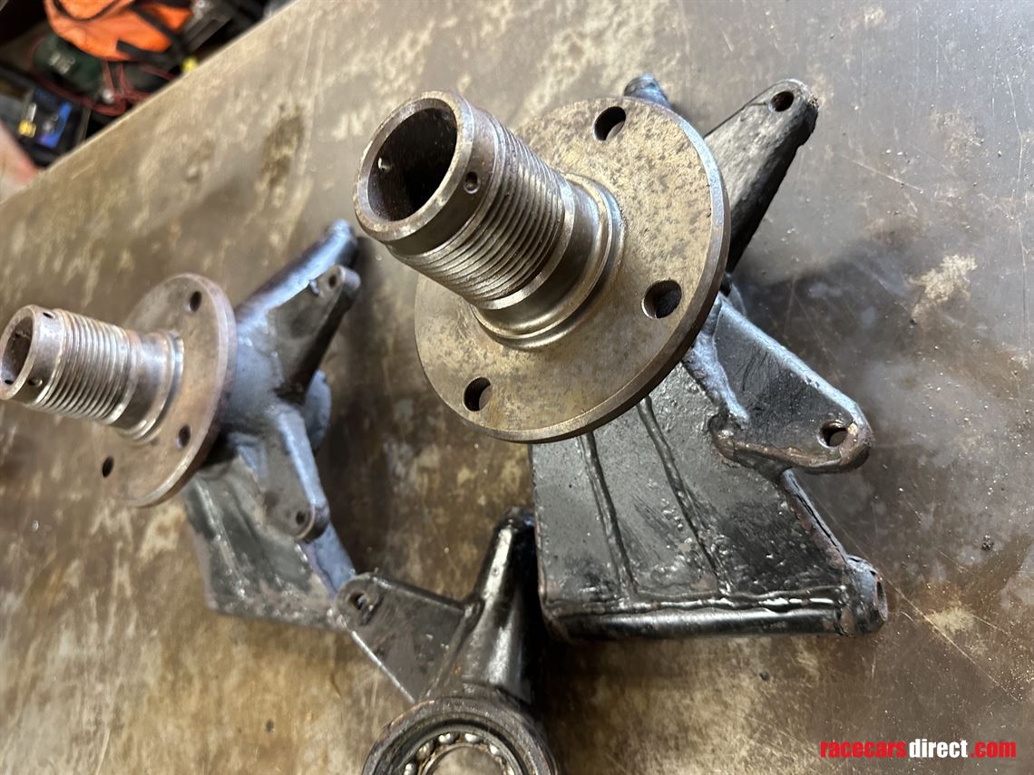 radical-prosport-centre-lock-uprights