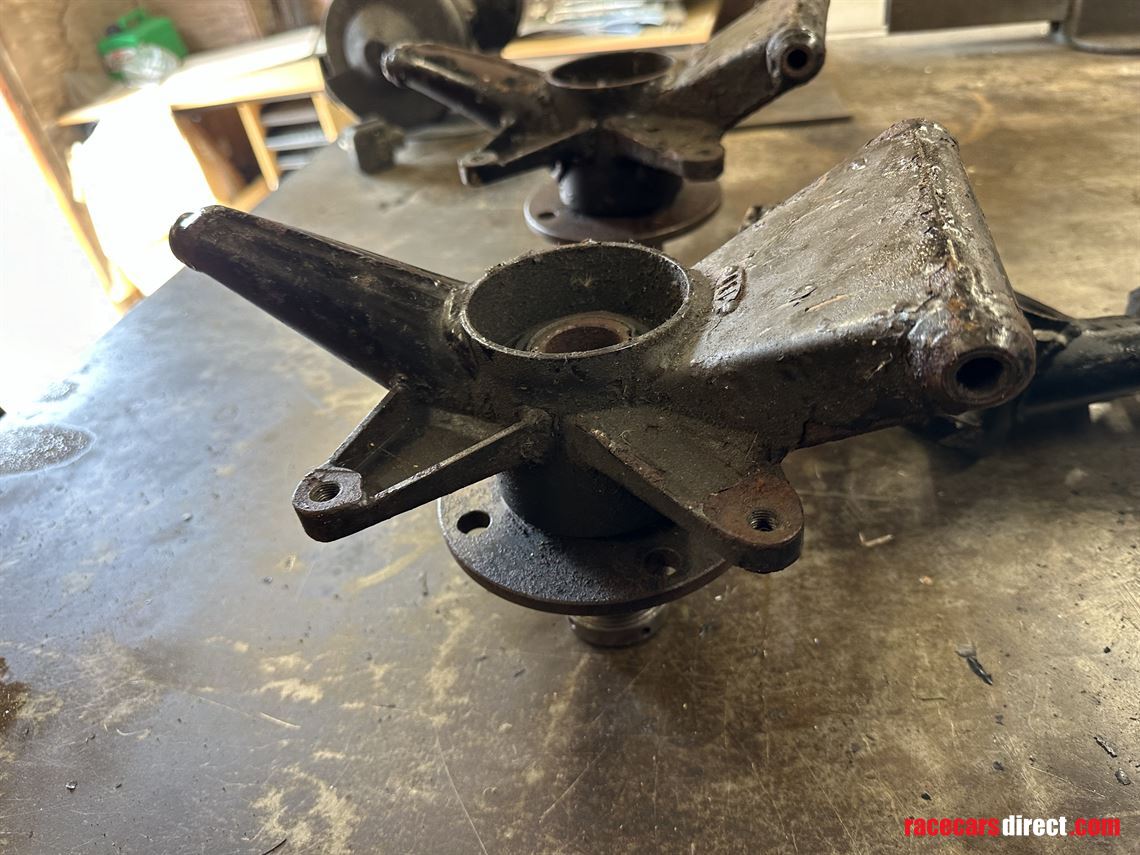 radical-prosport-centre-lock-uprights