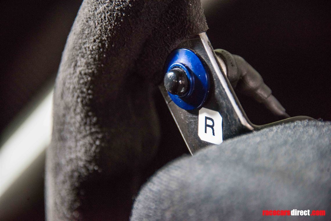 sold-dtm-amg-mercedes-hwa-official-show-car