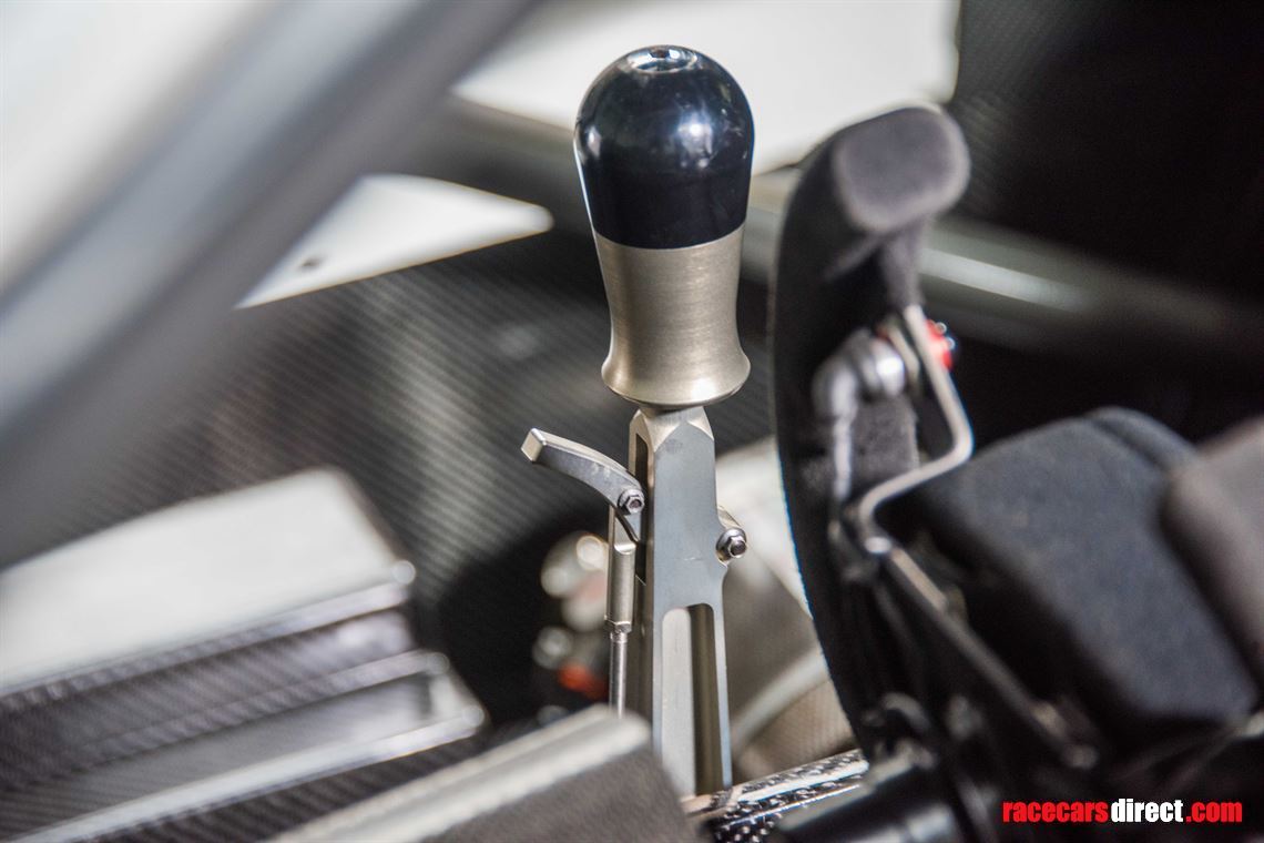 sold-dtm-amg-mercedes-hwa-official-show-car