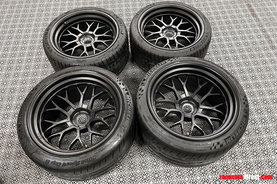 centerlock-signature-wheels