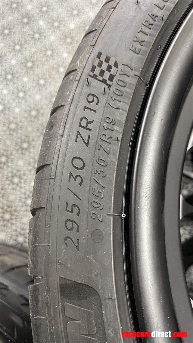 centerlock-signature-wheels