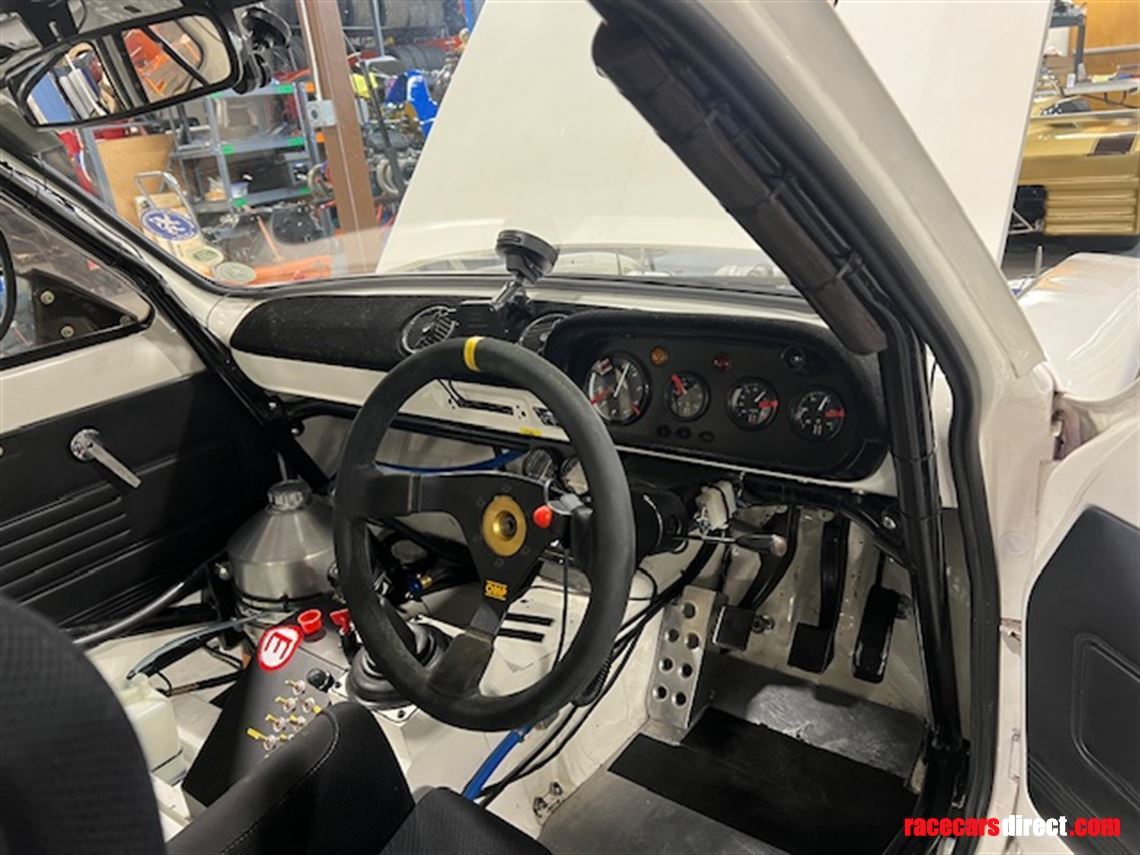 ford-escort-rs1600-with-cosworth-bdg