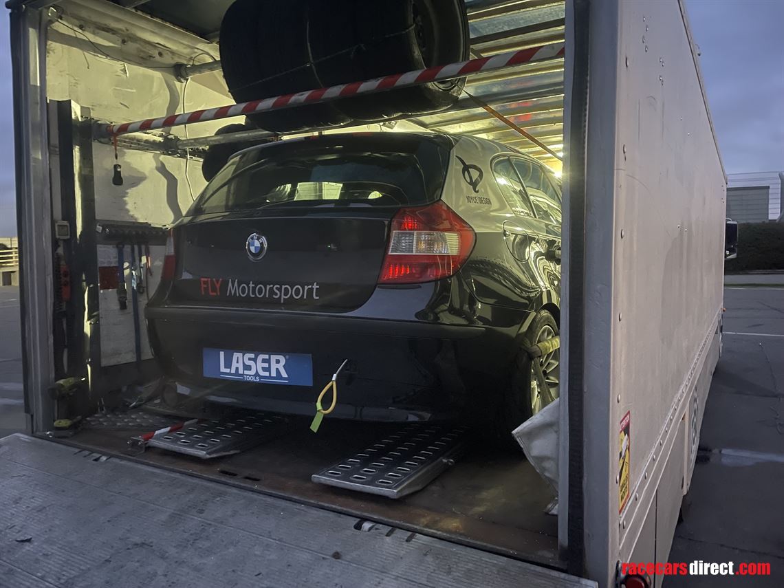 mercedes-18t-truck-and-awning