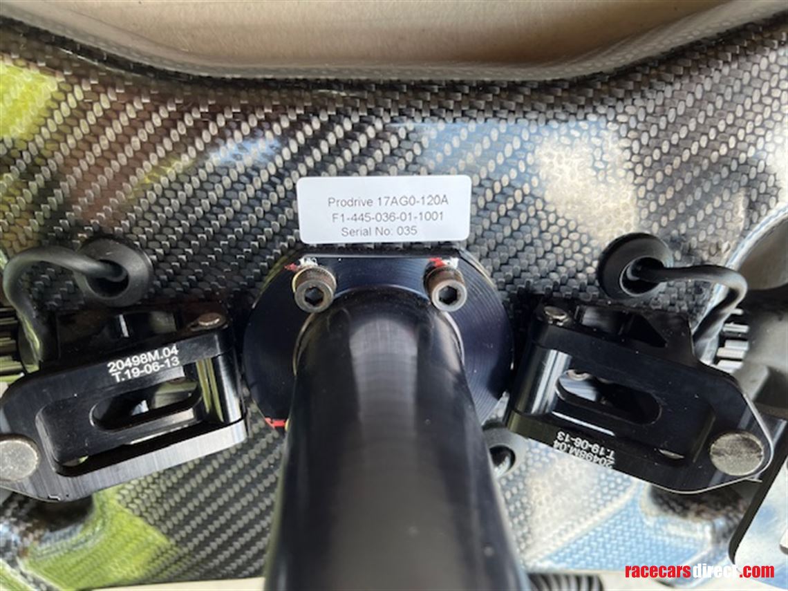 aston-martin-gt4-steering-wheel-assembly