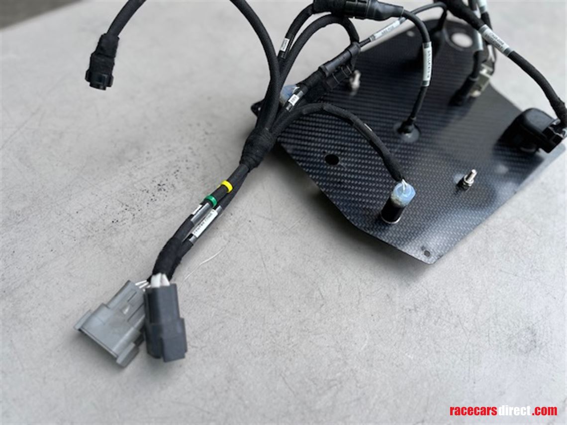 aston-martin-gt4-dash-panel