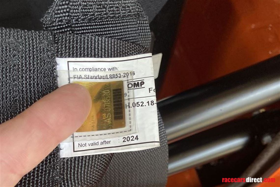 bmw-e30-325i-race-car