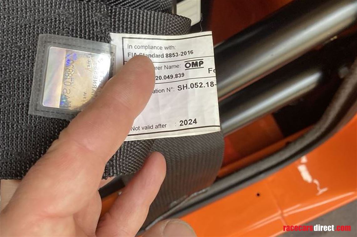 bmw-e30-325i-race-car