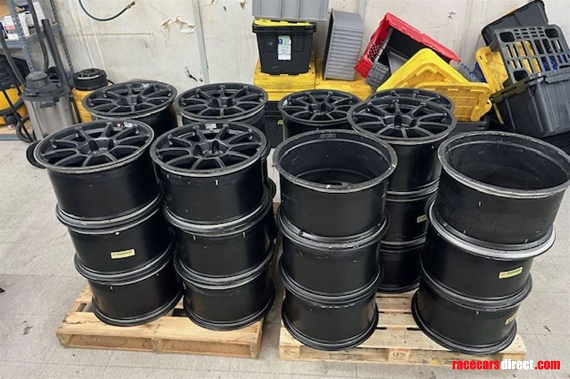 aston-martin-gt4-wheels