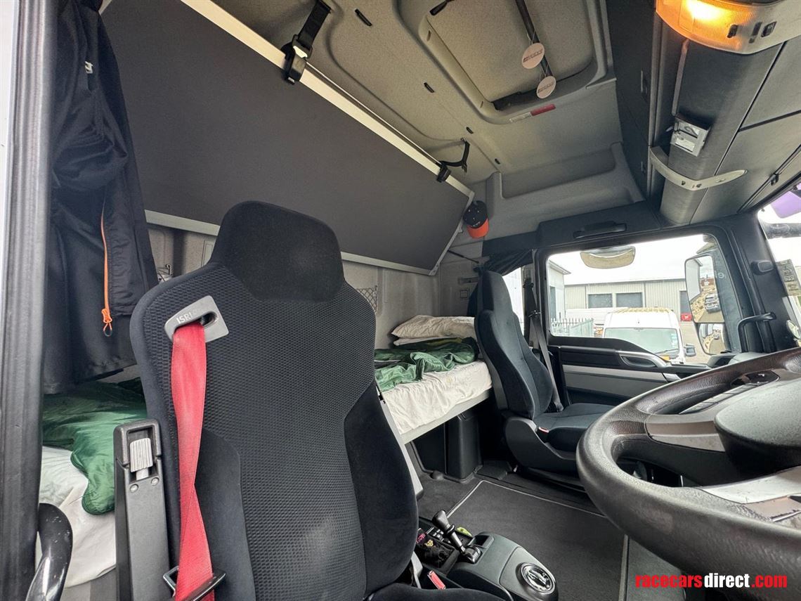 4-car-race-trailer-with-tractor-unit---comple