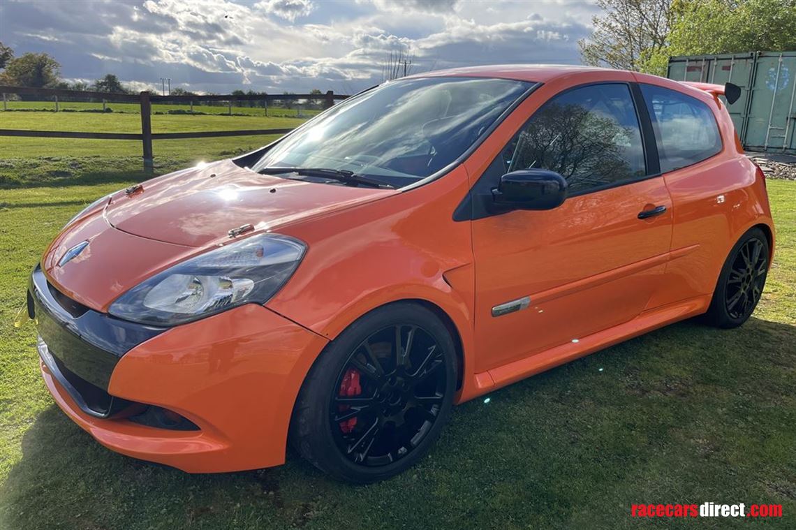 renault-clio-cup-200-racetrack-car-price-drop