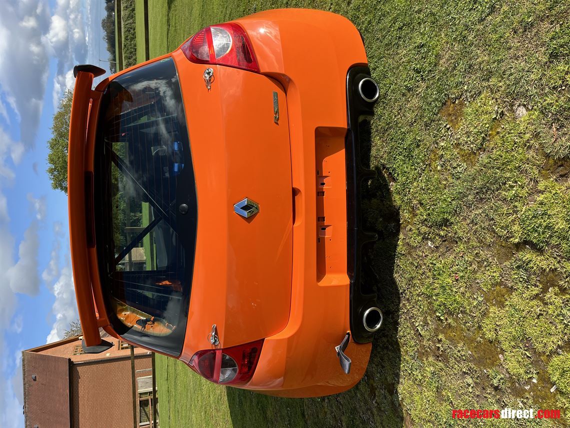 renault-clio-cup-200-racetrack-car-price-drop