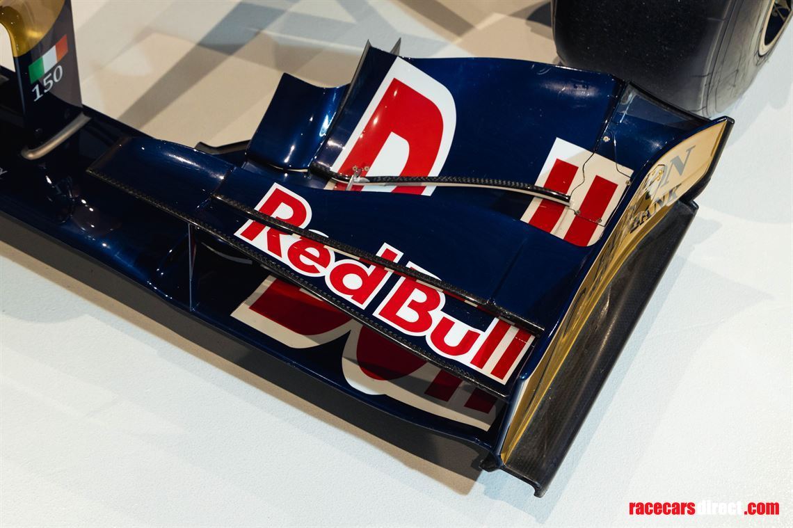 f1-scuderia-toro-rosso-str4-original-2009