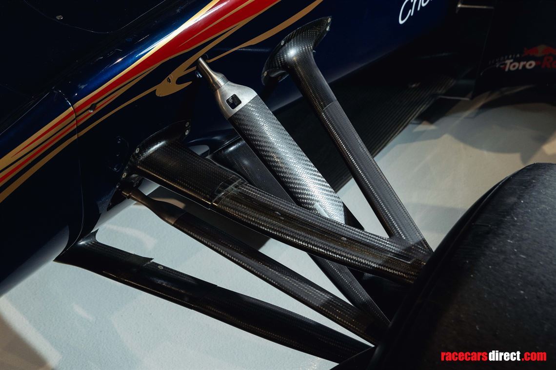 f1-scuderia-toro-rosso-str4-original-2009