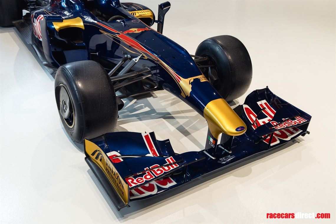 f1-scuderia-toro-rosso-str4-original-2009