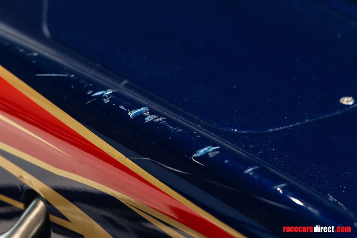 f1-scuderia-toro-rosso-str4-original-2009