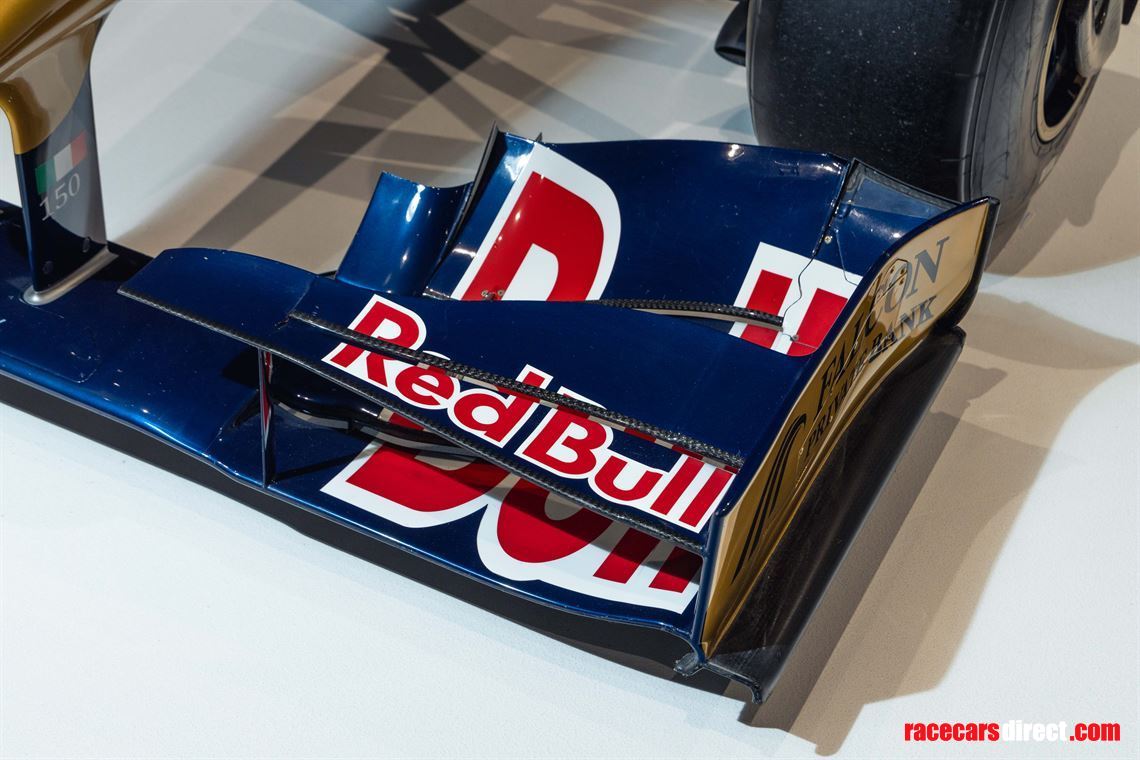 f1-scuderia-toro-rosso-str4-original-2009